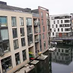 Apartment With Canal View